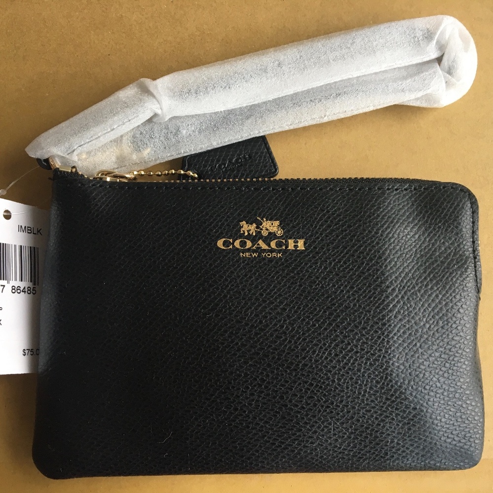 Coach Wristlet Corner Zip bag